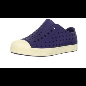 Native Jefferson Slip-On Sneaker, Blue Size 5